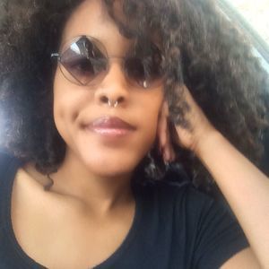 Meet your Posher, Malaikah